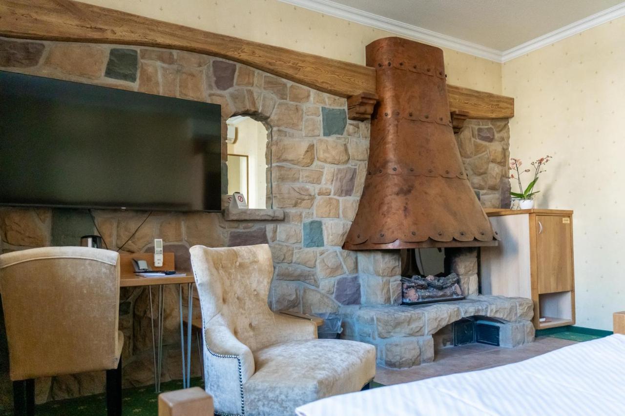 גלזנקירכן Ambient Hotel Zum Schwan מראה חיצוני תמונה