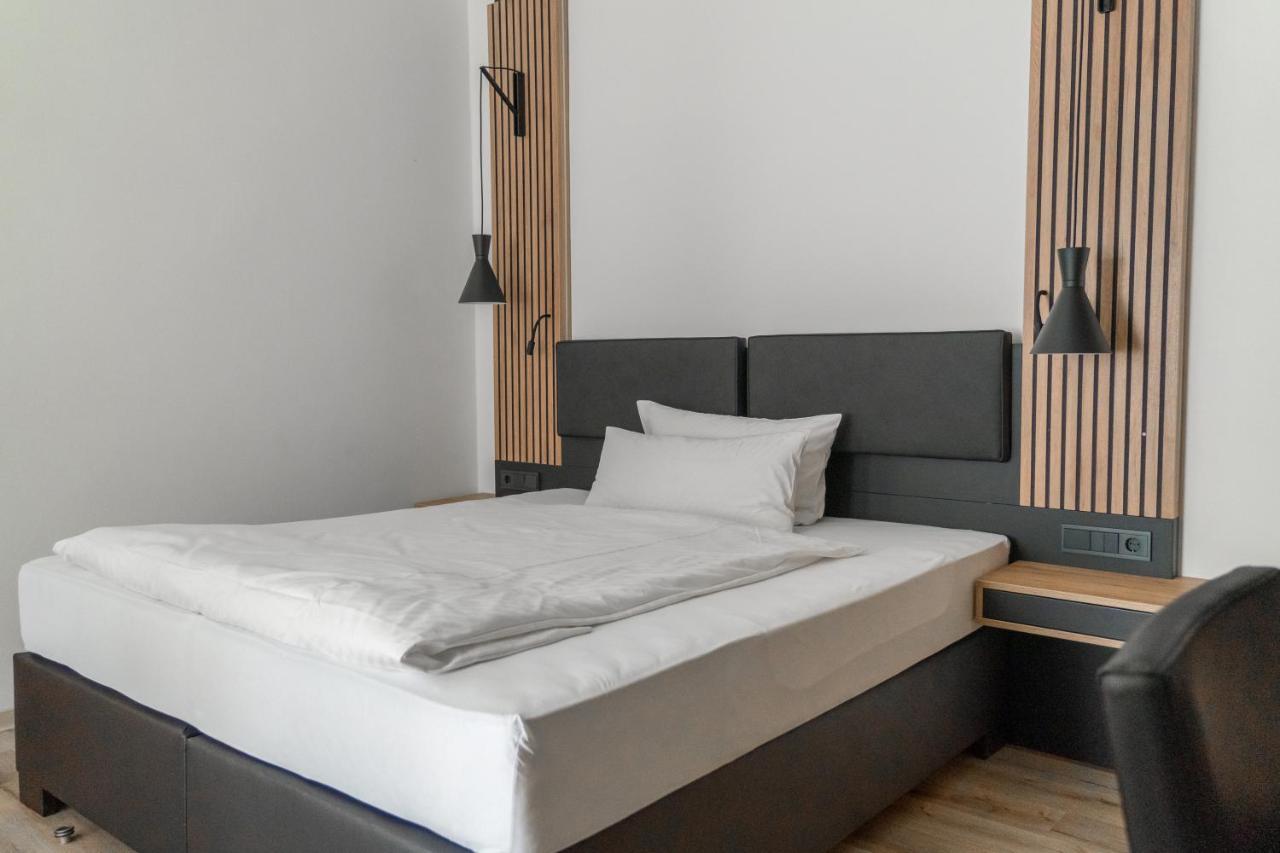 גלזנקירכן Ambient Hotel Zum Schwan מראה חיצוני תמונה