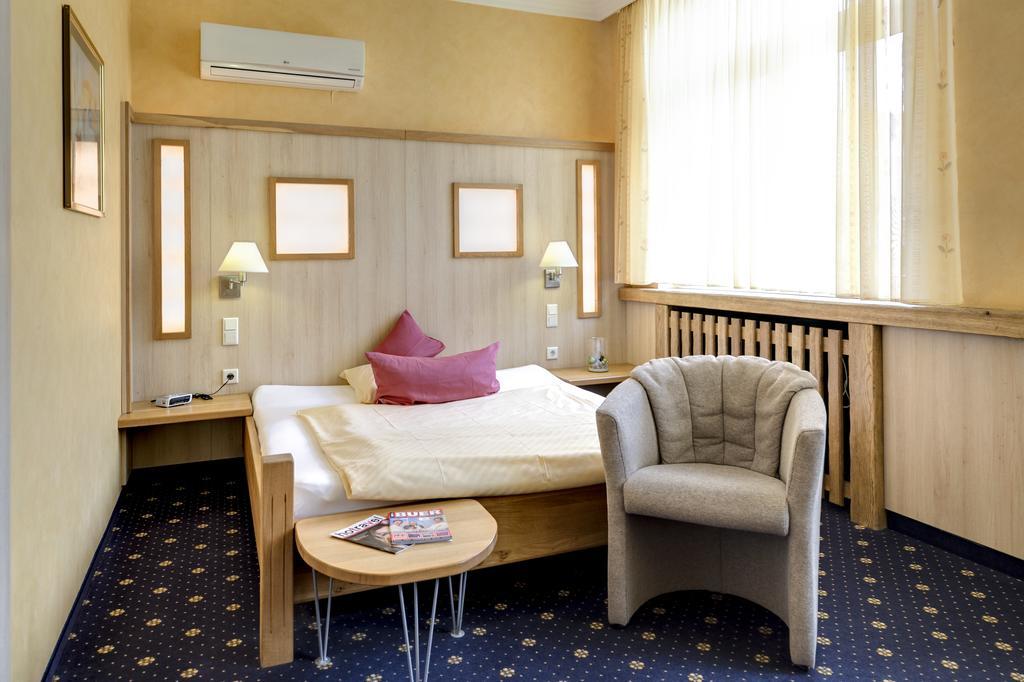 גלזנקירכן Ambient Hotel Zum Schwan מראה חיצוני תמונה