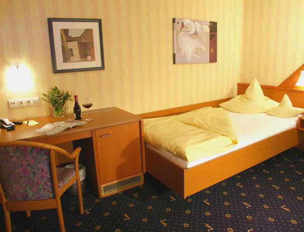 גלזנקירכן Ambient Hotel Zum Schwan מראה חיצוני תמונה