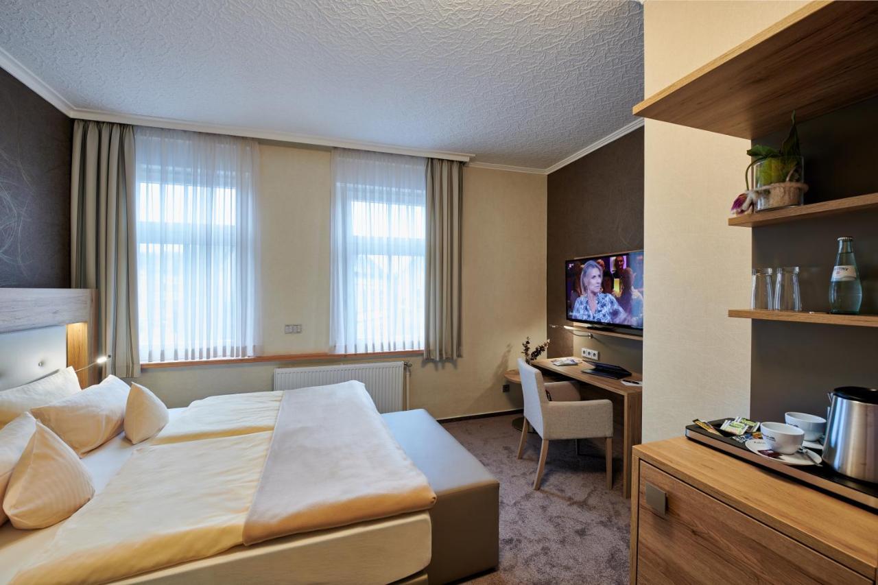 גלזנקירכן Ambient Hotel Zum Schwan מראה חיצוני תמונה
